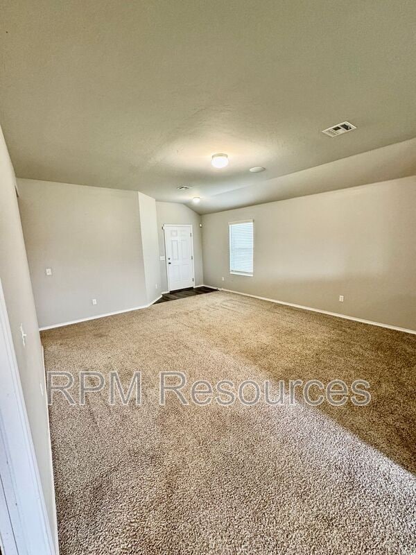 Building Photo - 1820 Hayes Ln