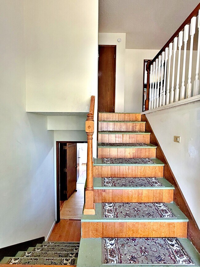 Building Photo - 2746 SE 73rd Ave