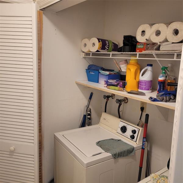 Building Photo - 7173 Orange Dr