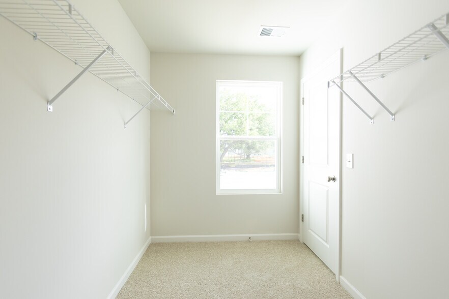 Building Photo - 4183 Rising Tide Dr