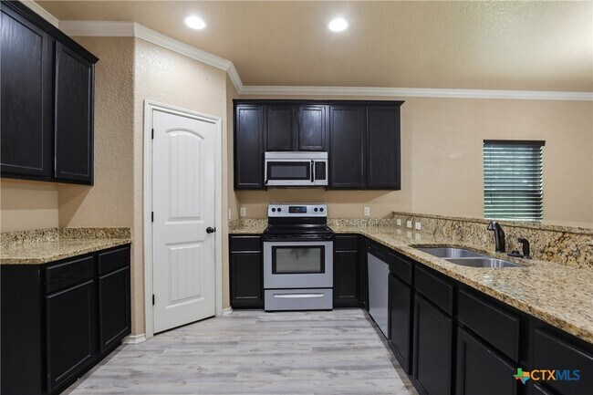 Building Photo - 1014 Tripp Ln