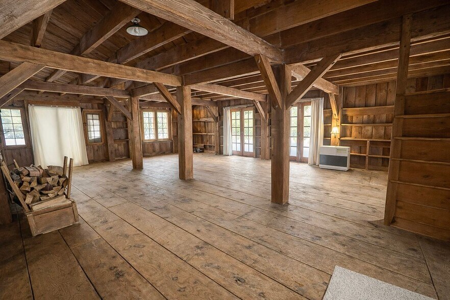 Building Photo - 45 Hoppen Rd