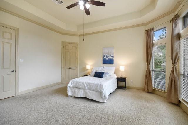 Building Photo - 9900 Tree Bend Cove