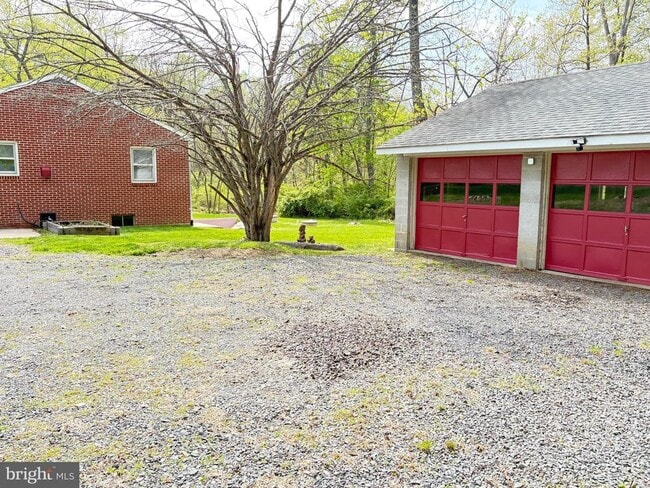 Building Photo - 29 Laver Rd