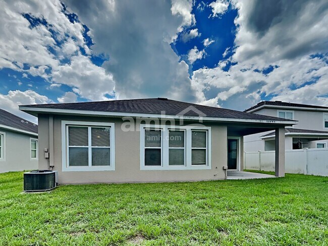 Building Photo - 7550 Bulls Head Dr