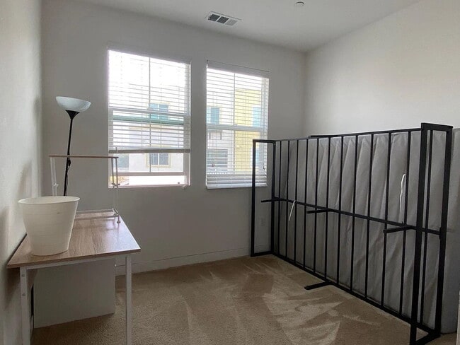 Building Photo - 576 Asilomar Wy