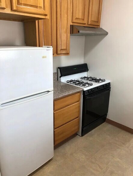 Building Photo - 1854 Garvey Ave