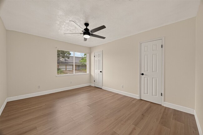 Building Photo - 4122 Donerail Dr