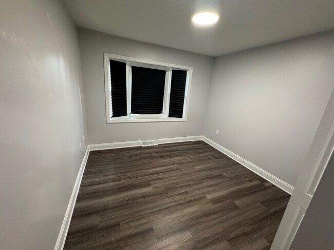 Building Photo - 222 Chesna Dr