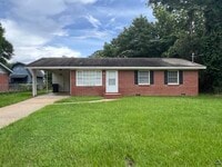 Building Photo - 104 Merlin St