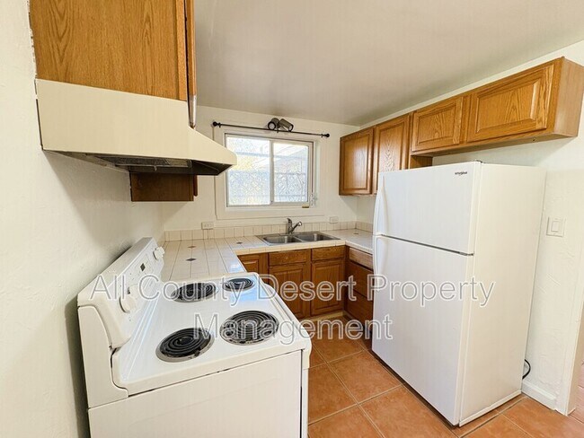 Building Photo - 44651 San Pascual Ave