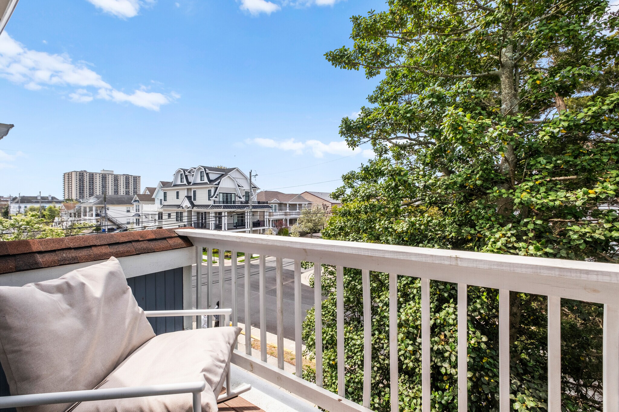 Building Photo - 9417 Winchester Ave