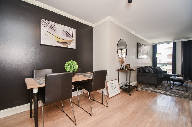 Building Photo - 3525 Sage Rd