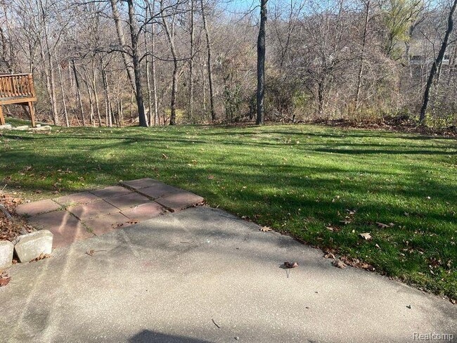 Building Photo - 1079 River Ridge Cir