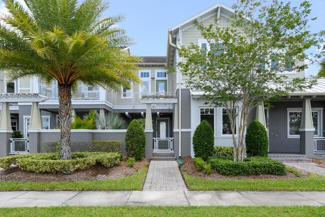 Building Photo - 13787 Benavente Ave