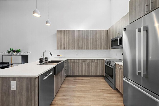 Building Photo - 821 SW 14th St