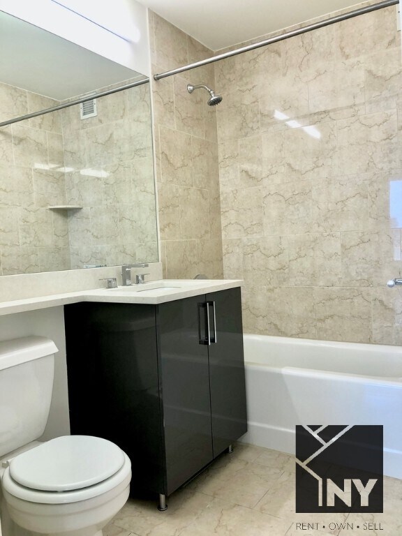 Building Photo - 126 Pearl St