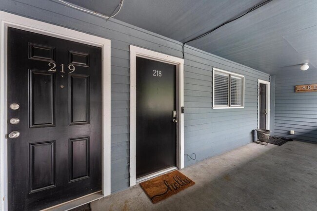 Building Photo - 12500 Melville Dr