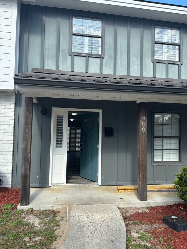 Building Photo - Available Today!