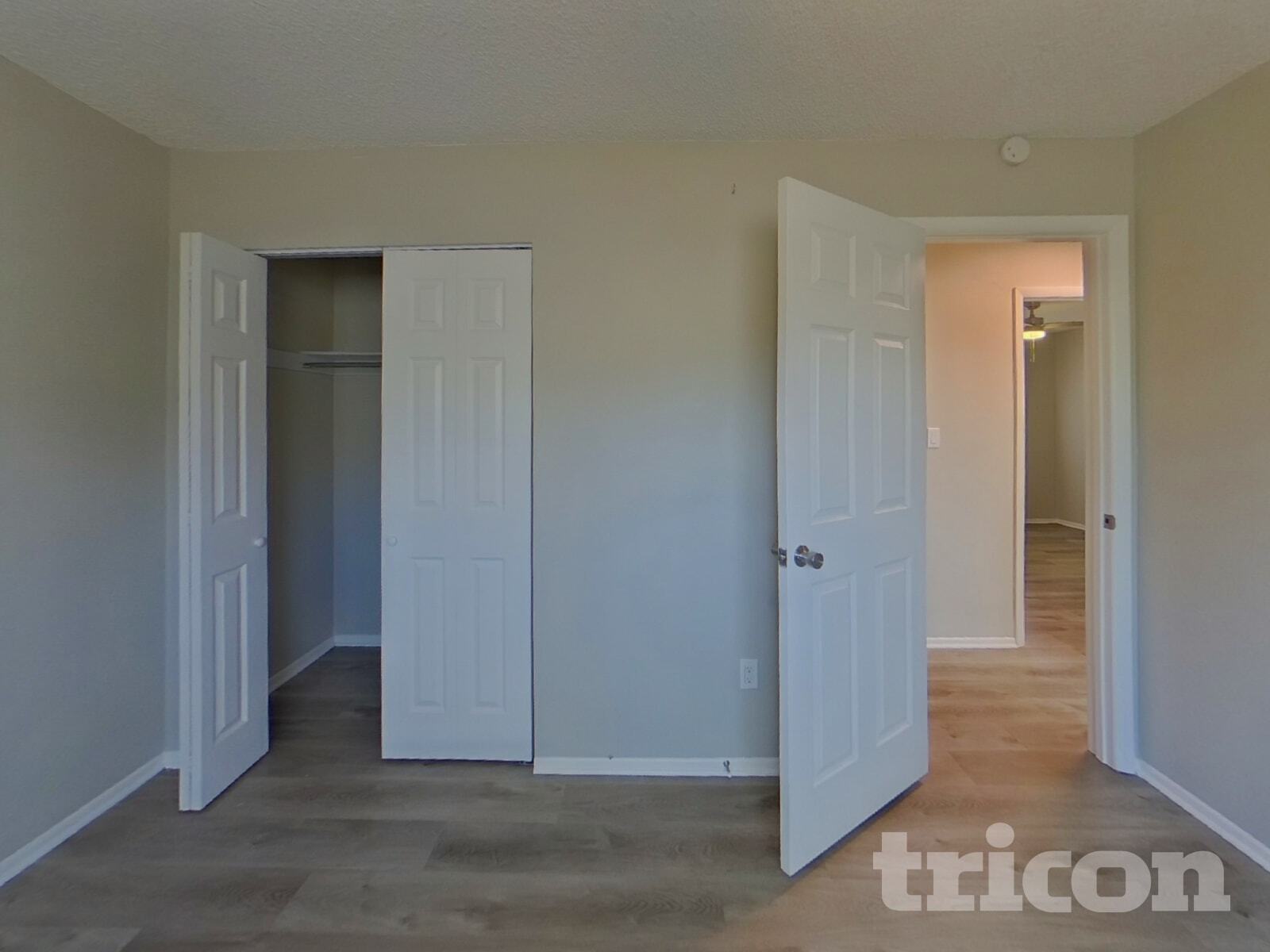 Building Photo - 1017 De La Vista Pl