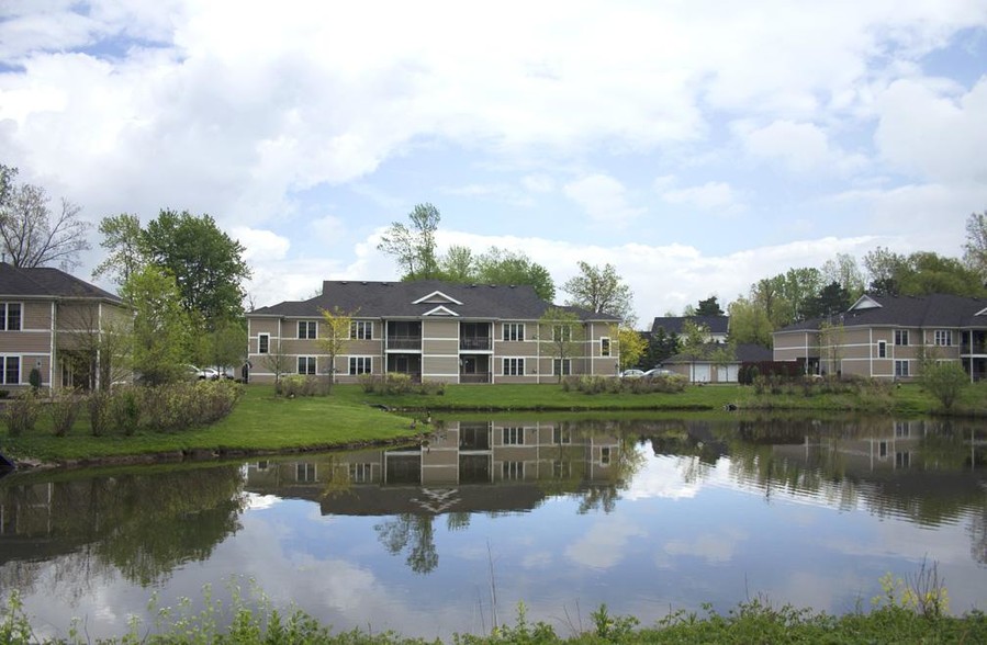 Primary Photo - Stonington Park Apartments