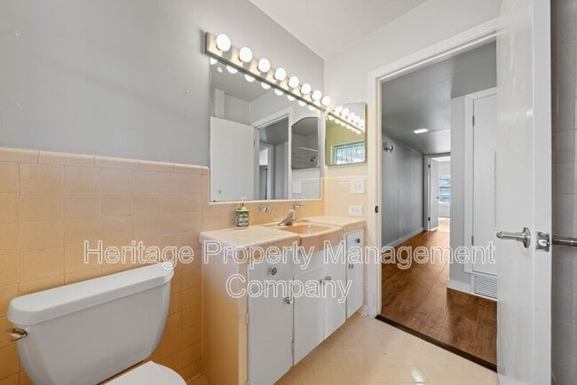 Building Photo - 303 Marquis Ln