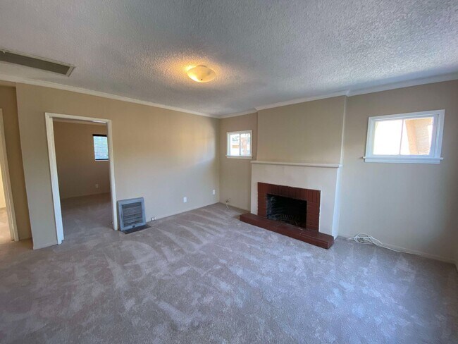 Building Photo - 2215-2217 1/2 S. Curson Avenue