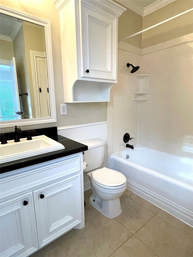 Building Photo - 4630 Clay St