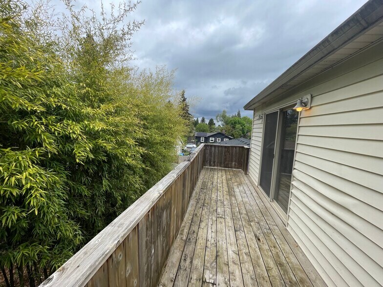 Building Photo - 9473 N Saint Louis Ave