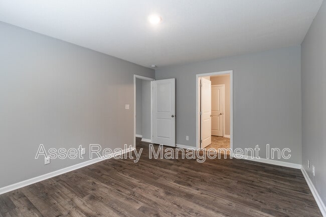 Building Photo - 1614 River Poppy Road