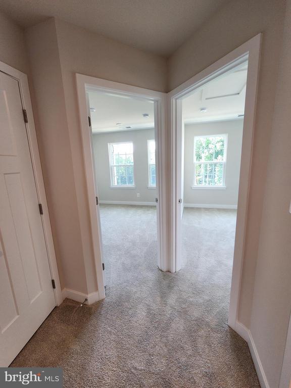 Building Photo - 844 New Castle Landing Dr