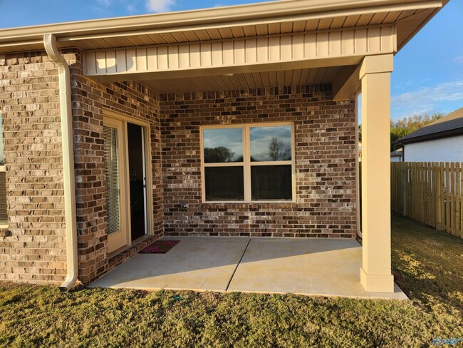 Building Photo - 13289 Golden Hay Cir