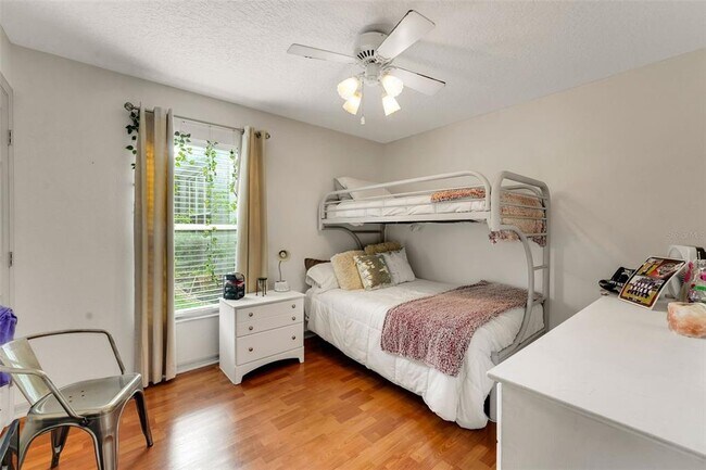 Building Photo - 273 Englenook Dr