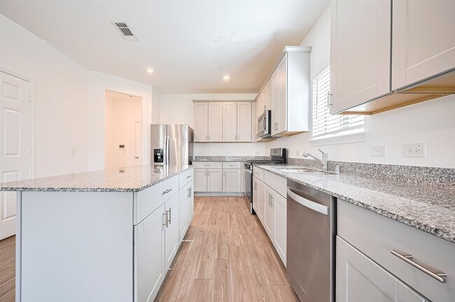 Building Photo - 1001 Laguna Cv Dr