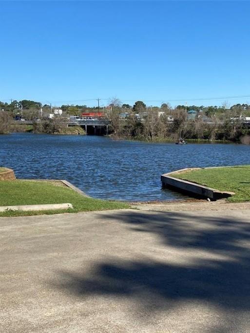 Building Photo - 606 Pine Bough Ln