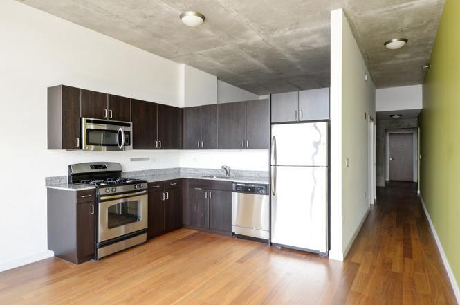 Building Photo - 235 W Van Buren St
