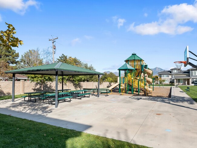 Building Photo - 1726 Thira Ln
