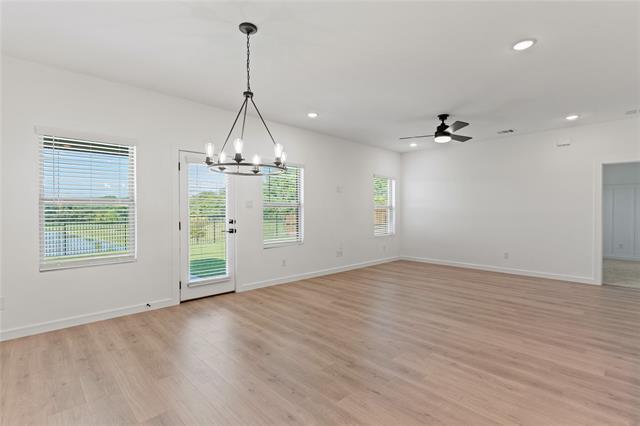 Building Photo - 2212 Cedar Bluff Ln