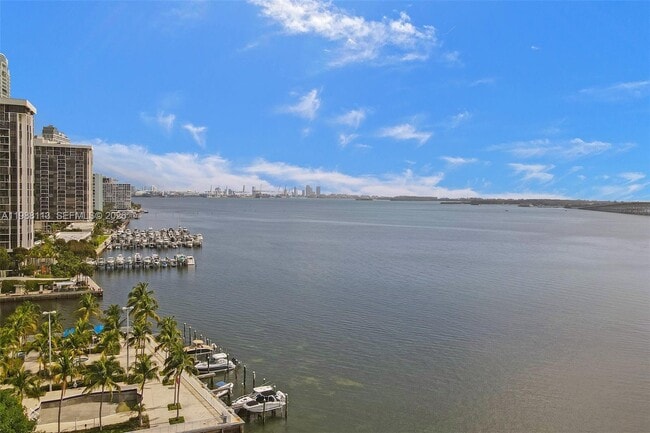 Building Photo - 2201 Brickell Ave