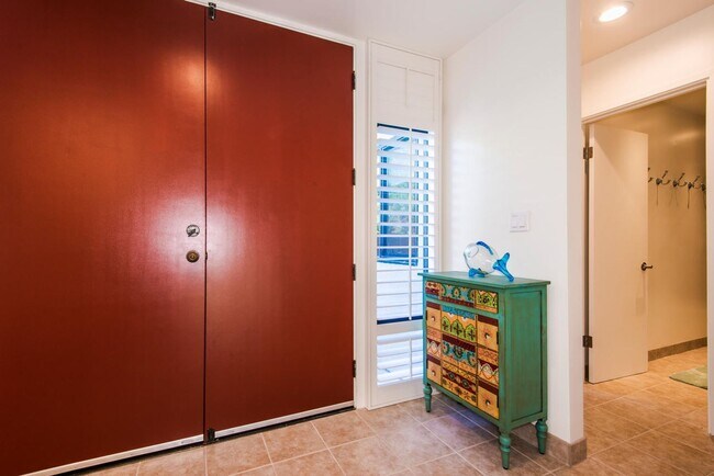 Building Photo - Bluestone - Furnished 3BR/3BA