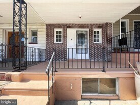 Building Photo - 5518 Godfrey Ave