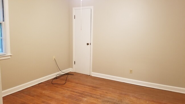 Building Photo - Duplex