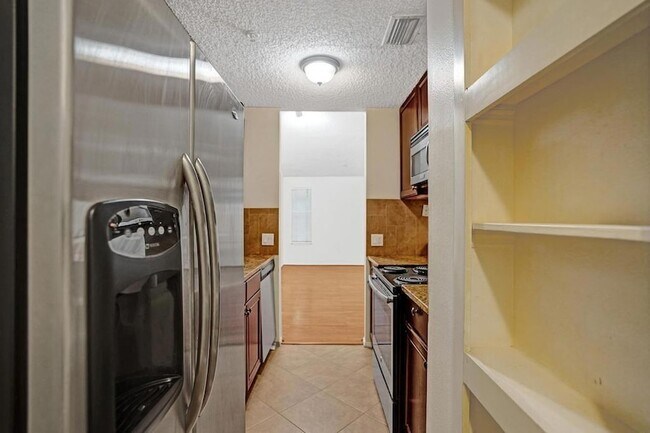 Building Photo - 2301 N Congress Ave