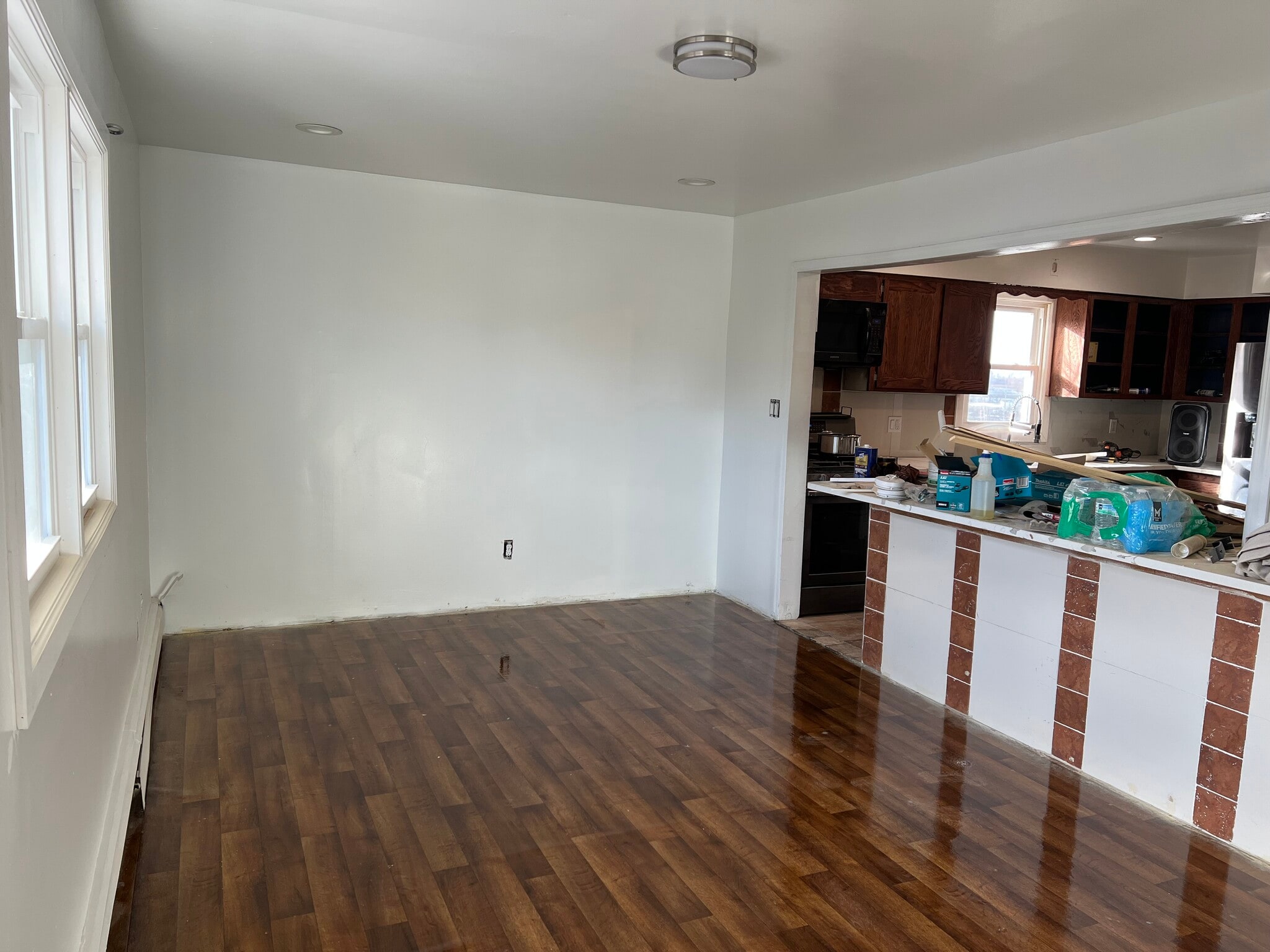 Building Photo - 284 Washington St