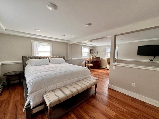 Building Photo - 67 Suncrest Terrace