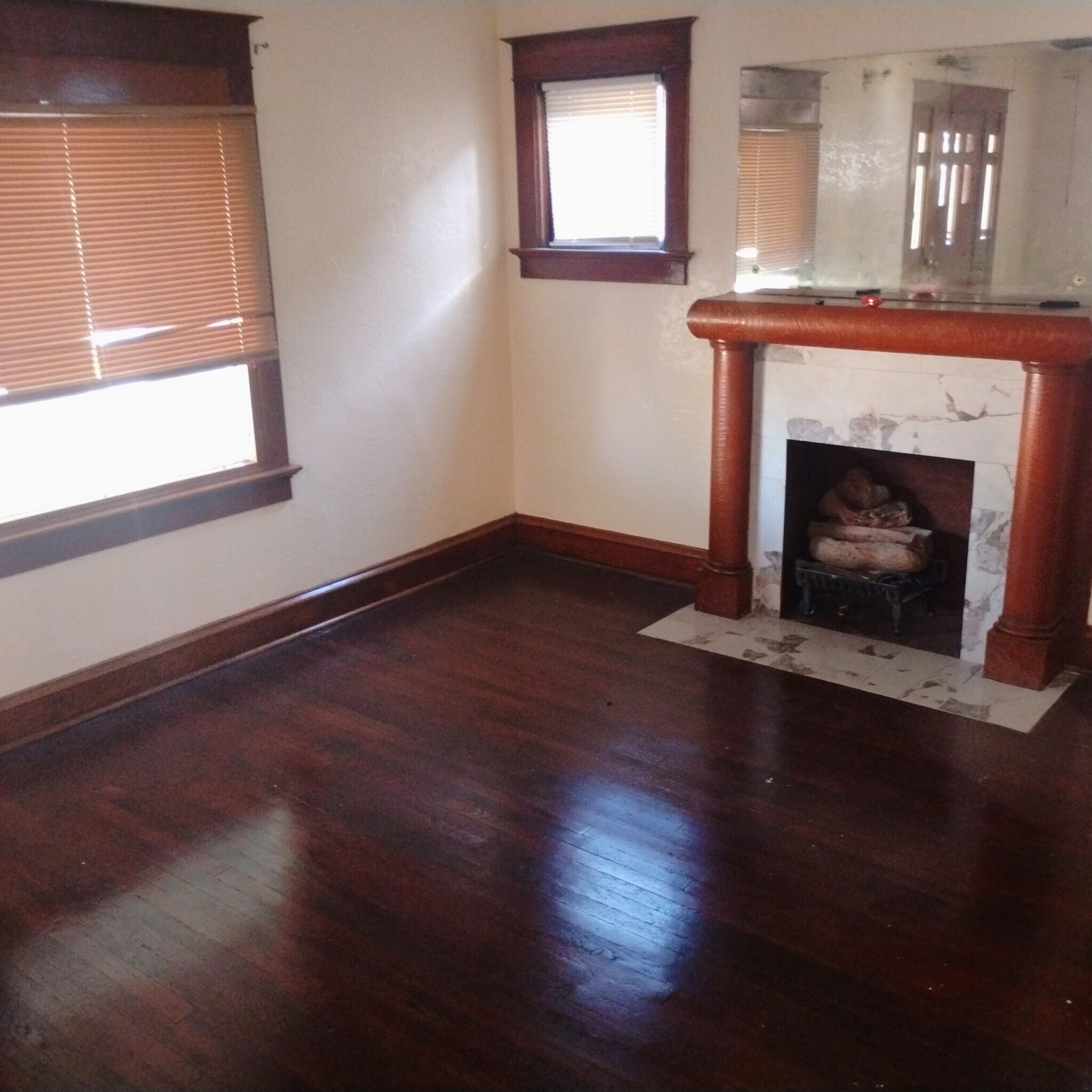 Building Photo - 2914 Bales Ave