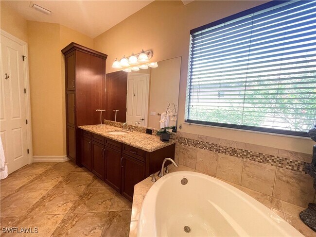 Building Photo - 7302 Acorn Way