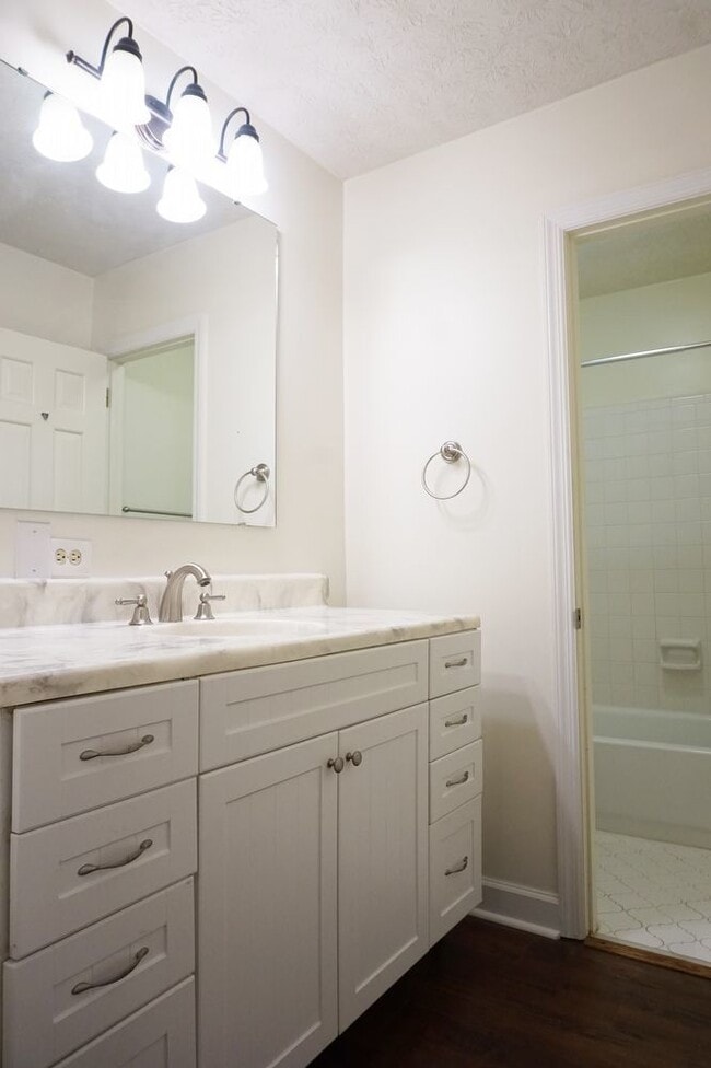 Building Photo - 4BR/4BA Home in Echo Farms!  $2,600/month ...
