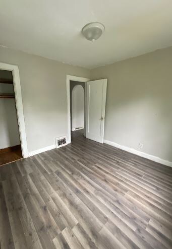 Building Photo - 2123 Rosebud Ave