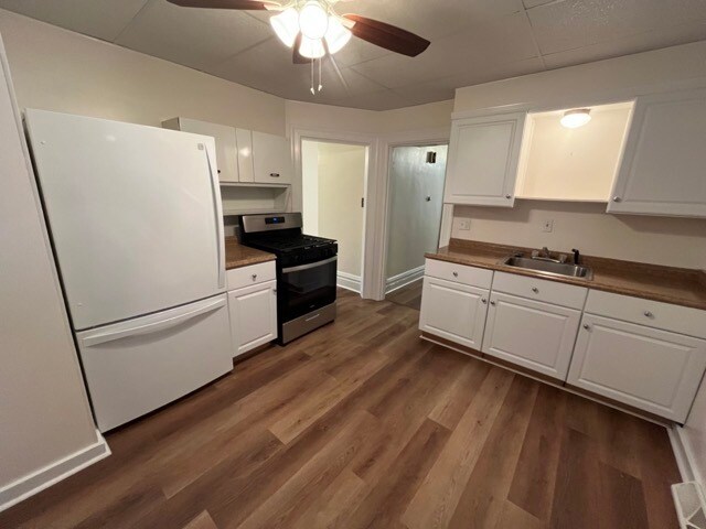 Building Photo - 700 Ravenswood Ave